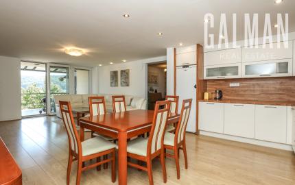 Príjemný 5 i (7i) rodinný dom, terasa, zimná záhrada, REKONŠTRUKCIA, BA IV., Chrobákova , 300 m2