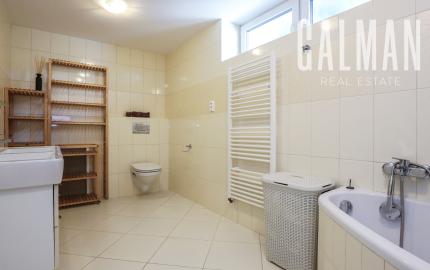 Príjemný 5 i (7i) rodinný dom, terasa, zimná záhrada, REKONŠTRUKCIA, BA IV., Chrobákova , 300 m2