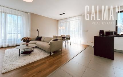 Priestranný moderný 2 izbový byt s terasou a garážou - Horský park