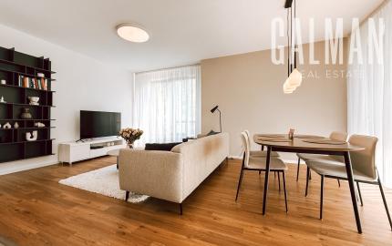 Priestranný moderný 2 izbový byt s terasou a garážou - Horský park