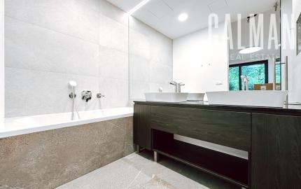 UNIQ-átny veľkometrážny 5iz byt s nádhernou záhradou v Horskom parku