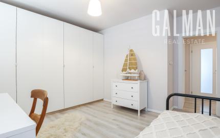 Exkluzívne - 4i zariadený rodinný dom- BUNGALOV, terasa a upravená záhrada, Veľký Biel, 500 m2