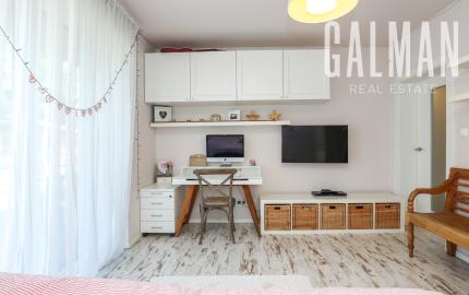 Exkluzívne - 4i zariadený rodinný dom- BUNGALOV, terasa a upravená záhrada, Veľký Biel, 500 m2