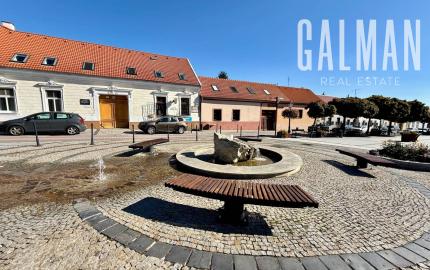 Predaj 5i RD s vinnou pivnicou v centre na námestí, Svätý Jur, Prostredná ul., 377 m2