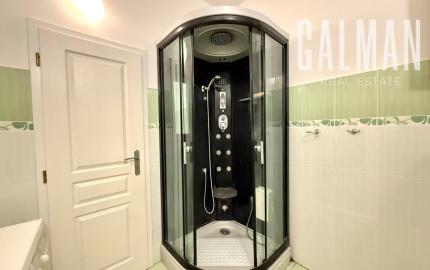 Predaj 5i RD s vinnou pivnicou v centre na námestí, Svätý Jur, Prostredná ul., 377 m2