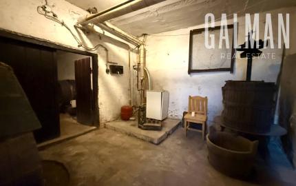 Predaj 5i RD s vinnou pivnicou v centre na námestí, Svätý Jur, Prostredná ul., 377 m2