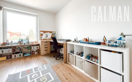 Moderná novostavba Rodinného domu s krásnym pozemkom v Zálesí