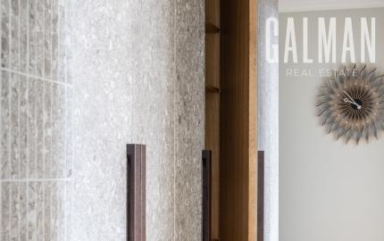 Prestížny luxusný 4 izbový byt na pešej zóne - Staré Mesto