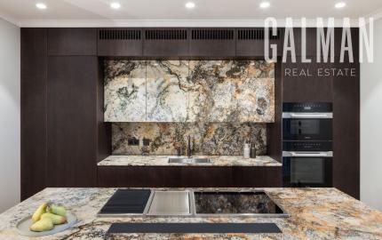 Prestížny luxusný 4 izbový byt na pešej zóne - Staré Mesto