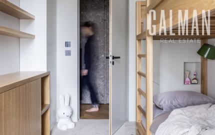 Prestížny luxusný 4 izbový byt na pešej zóne - Staré Mesto