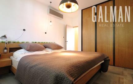 Luxusný 3 izbový byt - dizajnový projekt CUBES - garáž