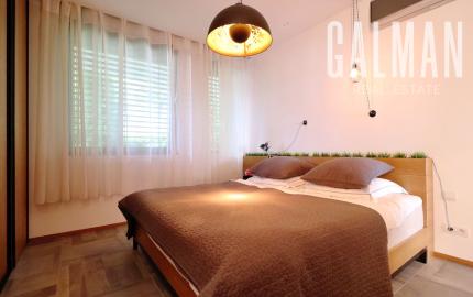 Luxusný 3 izbový byt - dizajnový projekt CUBES - garáž