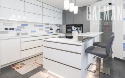 Nadštandardný a veľkorysý 6 izbový penthouse s dvomi terasami a krásnym výhľadom na mesto