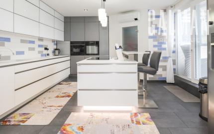 Nadštandardný a veľkorysý 6 izbový penthouse s dvomi terasami a krásnym výhľadom na mesto
