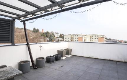 Nadštandardný a veľkorysý 6 izbový penthouse s dvomi terasami a krásnym výhľadom na mesto