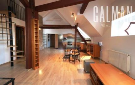 Podkrovný 3,5i byt v centre mesta s jedinečnou atmosférou, BA I.- Staré Mesto, 102 m2