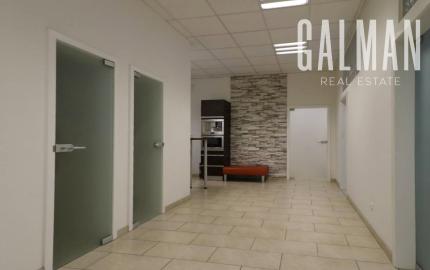 Exkluzívne - KANCELÁRIE prepojené s vykurovaným SKLADOM, NOVOSTAVBA , 348,17m2