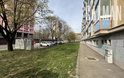 Prenájom - príjemný, zariadený 2i byt pri Račianskom mýte, REKONŠTRUKCIA, ul. J.C. Hronského, 63 m2