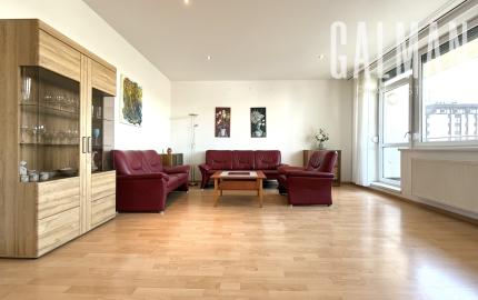 Veľkometrážny 3i byt v centre s výhľadmi a garážovým státím , NOVOSTAVBA, BA I., 137,80 m2