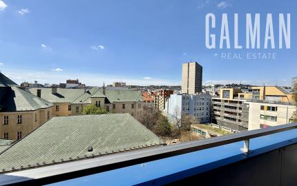 Veľkometrážny 3i byt v centre s výhľadmi a garážovým státím , NOVOSTAVBA, BA I., 137,80 m2