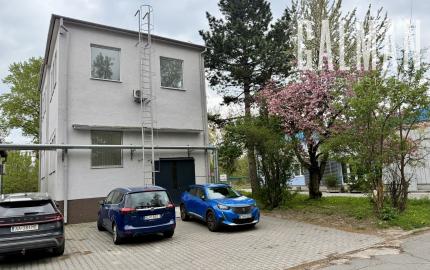 Prenájom samostatného administratívno-skladového objektu so skladom, Odborárska ul., BA III., 166 m2