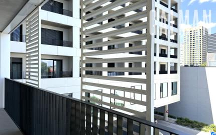 Veľký, ZARIADENÝ 2i byt s exteriérom v NÍZKONÁKLADOVEJ novostavbe, BA II.,  75,70 m2