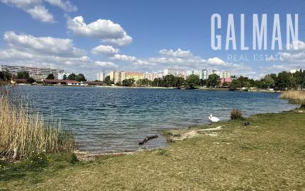 Veľký 4i byt s výbornou polohou a občianskou vybavenosťou, BA V., Ľubovnianska ul., 93 m2