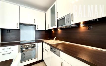 Zariadený 1,5 izbový byt s exteriérom a garáž. státím, projekt EDEN PARK , Drieňová ul., BA II., 49 m2