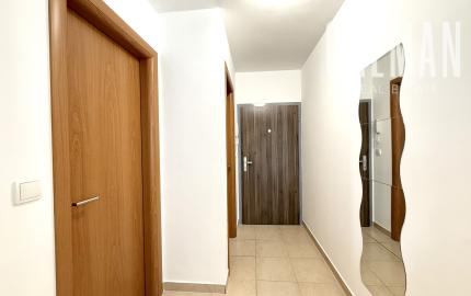 Zariadený 1,5 izbový byt s exteriérom a garáž. státím, projekt EDEN PARK , Drieňová ul., BA II., 49 m2