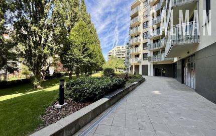 Zariadený 1,5 izbový byt s exteriérom a garáž. státím, projekt EDEN PARK , Drieňová ul., BA II., 49 m2