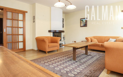 Priestranný 5i rodinný dom na konci slepej ulice + dielňa + vinná pivnica + fitness miestnosť + terasa, pozemok 745 m2