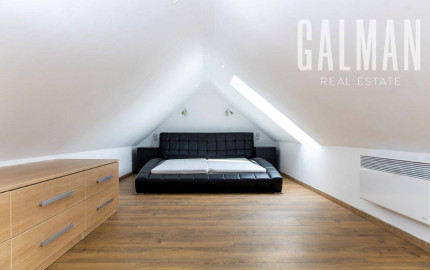 KVALITNÝ tehlový mezonetový byt  s TERASOU, BA III., Nové Mesto, Odborárska ul., 95 m2