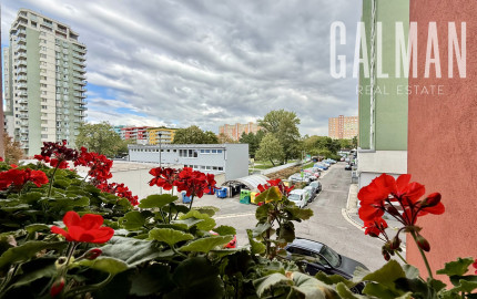 PRÍJEMNÝ 3 izbový byt, TOP lokalita na začiatku Petržalky , Mlynarovičova ul., 76,20 m2