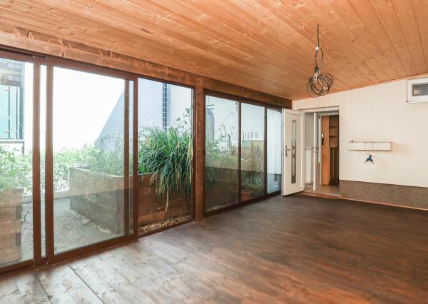 Príjemný 5 i (7i) rodinný dom, terasa, zimná záhrada, REKONŠTRUKCIA, BA IV., Chrobákova , 300 m2