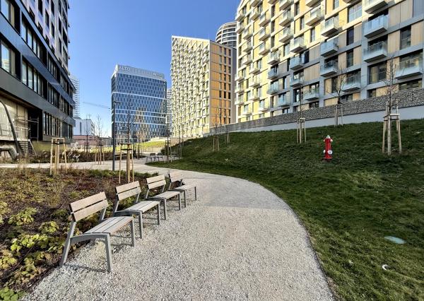 Jedinečný 2i byt s terasou a vlastnou ZÁHRADOU v centre DOWNTOWNU, METROPOLIS, Bottova ul., 110,03 m2