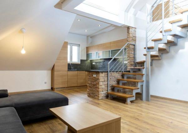 Mezonetový 3i tehlový byt s TERASOU, BA III., Nové Mesto, Odborárska ul., 95 m2