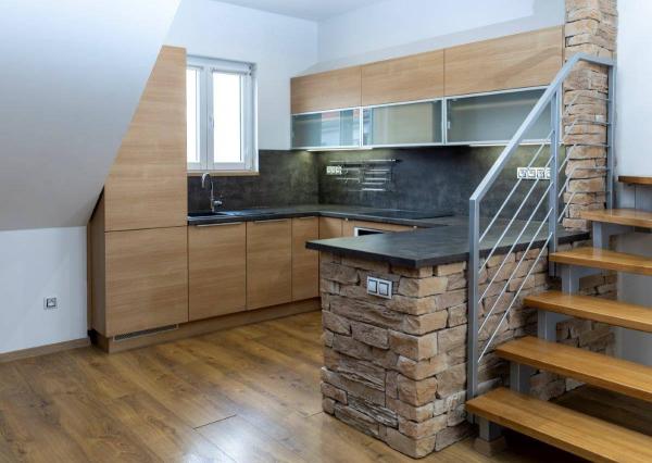 Mezonetový 3i tehlový byt s TERASOU, BA III., Nové Mesto, Odborárska ul., 95 m2