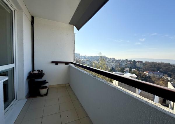 4 izbový zariadený byt s panoramatickým výhľadom v blízkosti Horského parku, BA I. - Staré Mesto, 85 m2