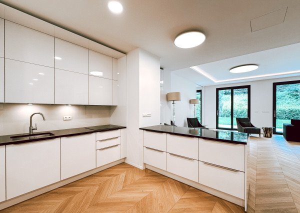 UNIQ-átny veľkometrážny 5iz byt s nádhernou záhradou v Horskom parku