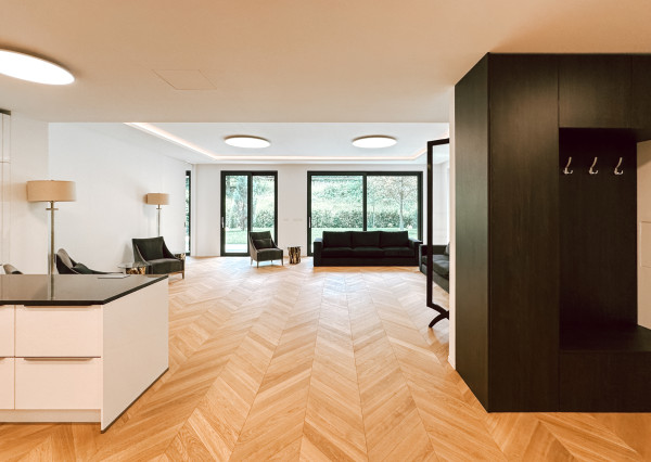 UNIQ-átny veľkometrážny 5iz byt s nádhernou záhradou v Horskom parku