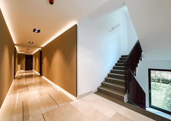 UNIQ-átny veľkometrážny 5iz byt s nádhernou záhradou v Horskom parku