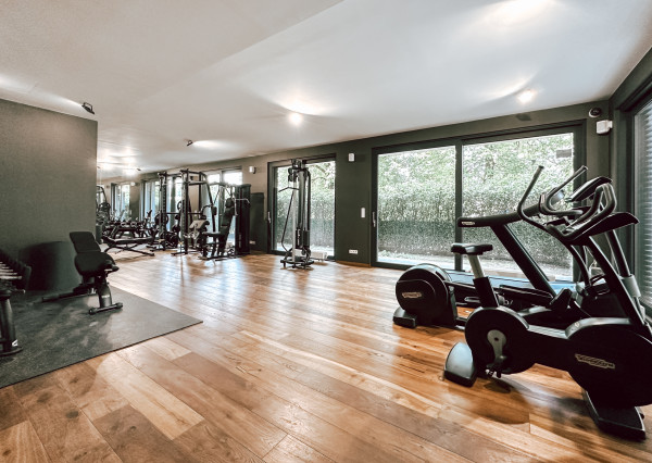 UNIQ-átny veľkometrážny 5iz byt s nádhernou záhradou v Horskom parku