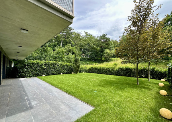 UNIQ-átny veľkometrážny 5iz byt s nádhernou záhradou v Horskom parku