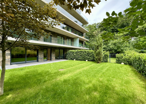 UNIQ-átny veľkometrážny 5iz byt s nádhernou záhradou v Horskom parku