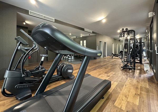 UNIQ-átny veľkometrážny 5iz byt s nádhernou záhradou v Horskom parku