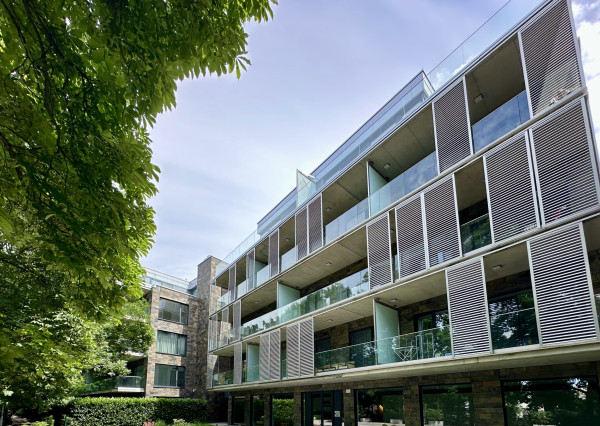 UNIQ-átny veľkometrážny 5iz byt s nádhernou záhradou v Horskom parku