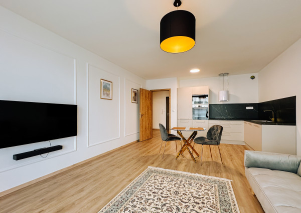 Butikový 2 izbový apartmán s loggiou v novostavbe z r.2023 Jégeho Alej