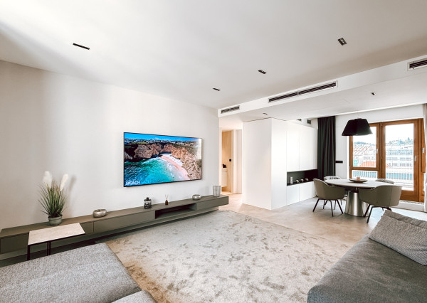 Penthouse s dvoma terasami na pešej zóne Starého Mesta