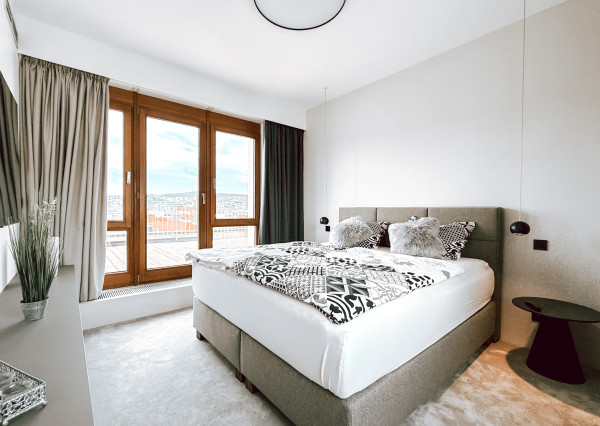 Penthouse s dvoma terasami na pešej zóne Starého Mesta
