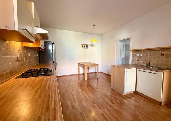 Predaj 5i RD s vinnou pivnicou v centre na námestí, Svätý Jur, Prostredná ul., 377 m2